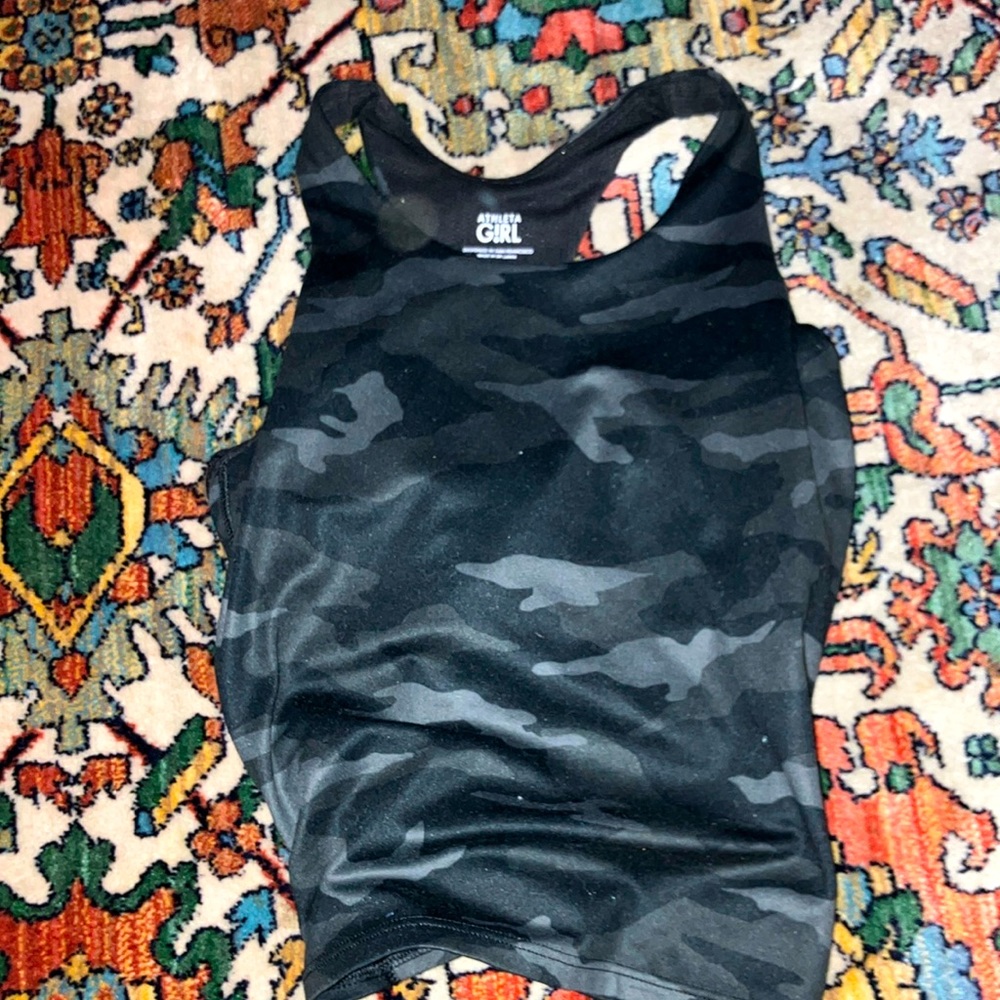 Athelta girl sports camp tank top with built in bra